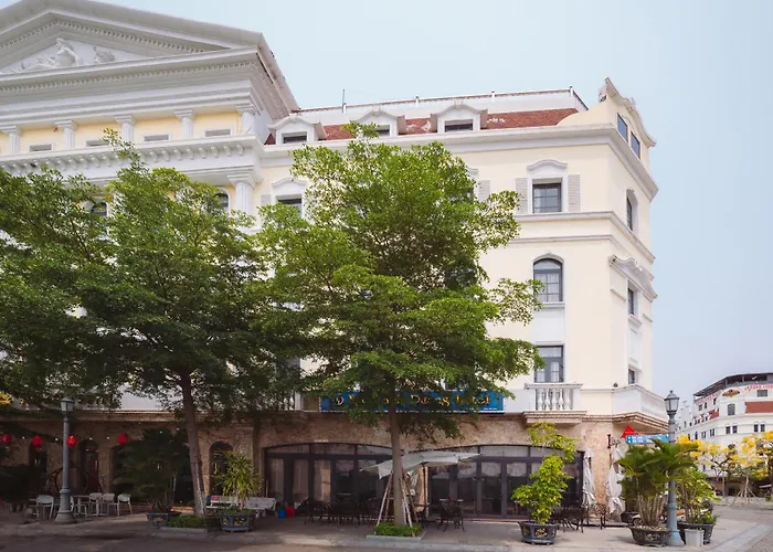 Ngoc Anh Duong Hạ Long